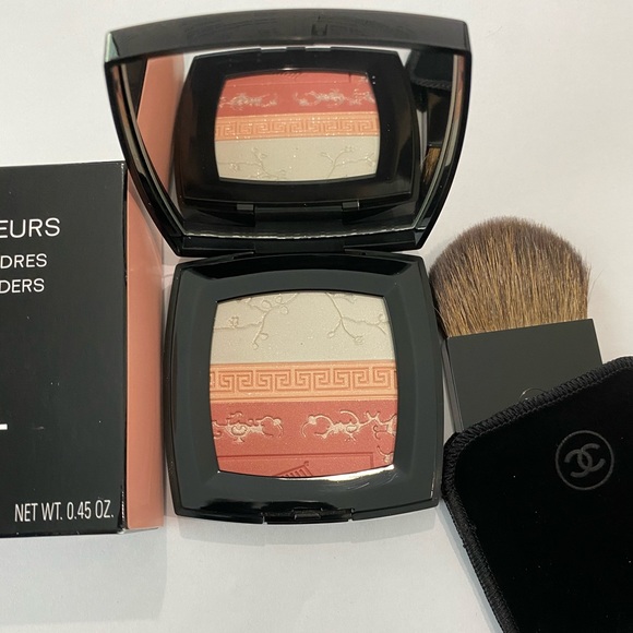 NEW Chanel Premieres Fleurs Harmony of Powders - Picture 5 of 6